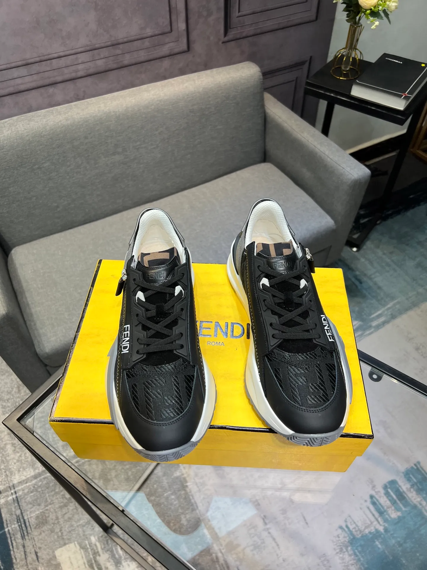 Men's shoes 💰540 FENDI men's fashionable casual shoes 👟Hot sale🔥 Official website 1:1 replica ⬆️Original quality - original leather - original breathable mesh lining original outsole 1:1 replica, code number 38-44 (45-46 customized)